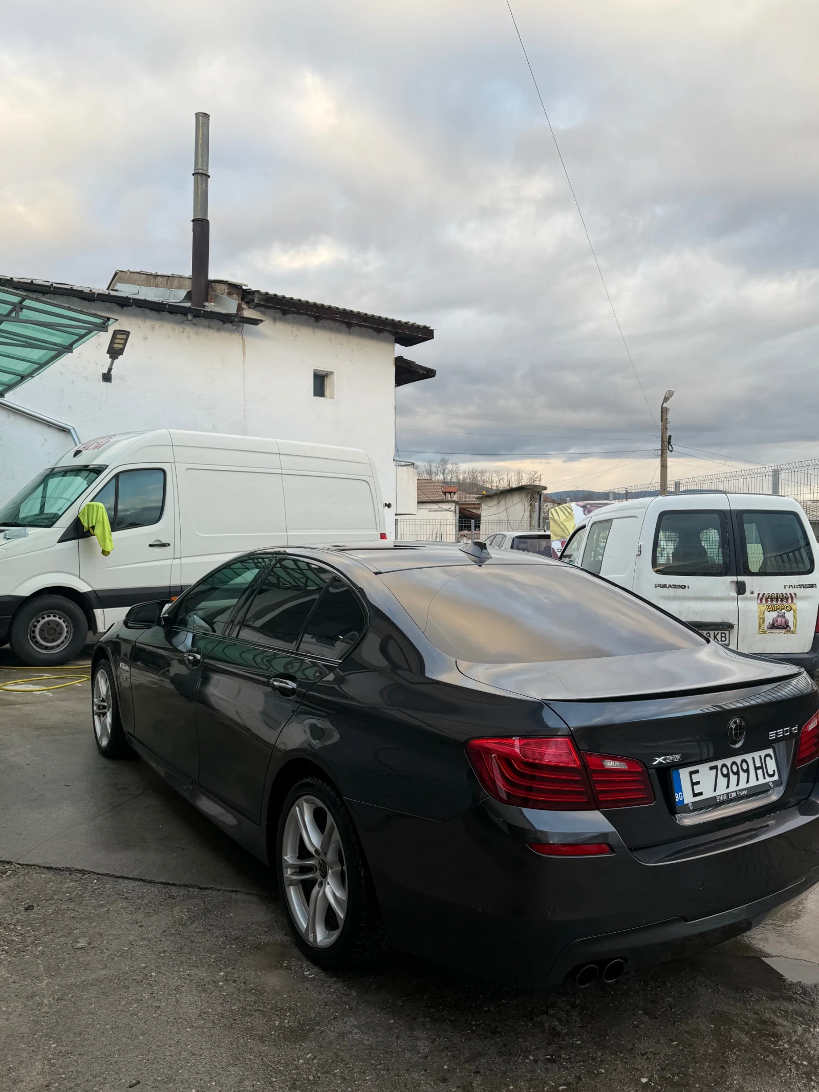 BMW 530 xd Face Вакум, LED, EDC, DIGITAL, Обдух, Harman, снимка 7 - Автомобили и джипове - 54138493