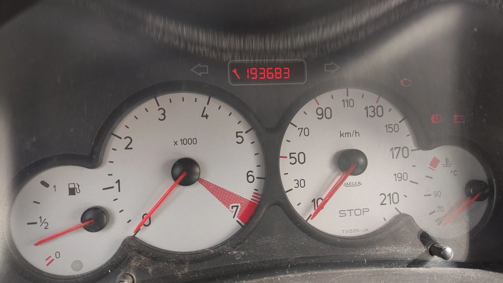 Peugeot 206 1.4/ 75 к.с Бензин газ , снимка 10 - Автомобили и джипове - 54305863