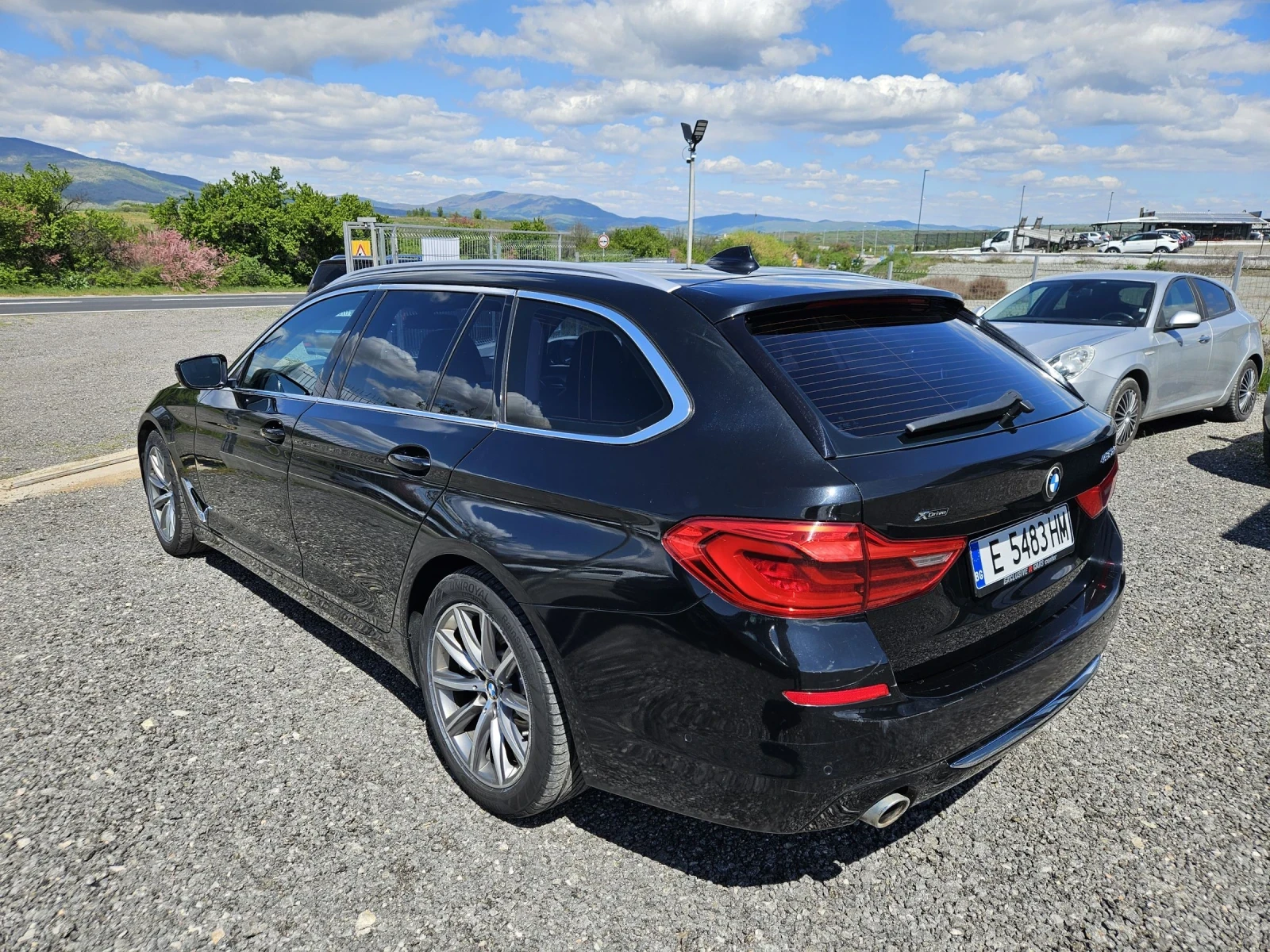 BMW 530 D X DRIVE LUXURY, снимка 3 - Автомобили и джипове - 54293278