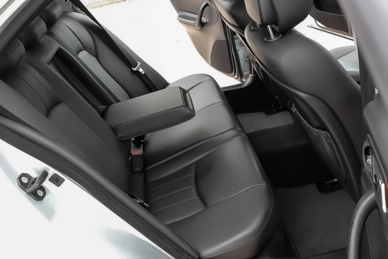 Mercedes-Benz C 220 2.2cdi 150kc Avtomat Face , снимка 14 - Автомобили и джипове - 54414600