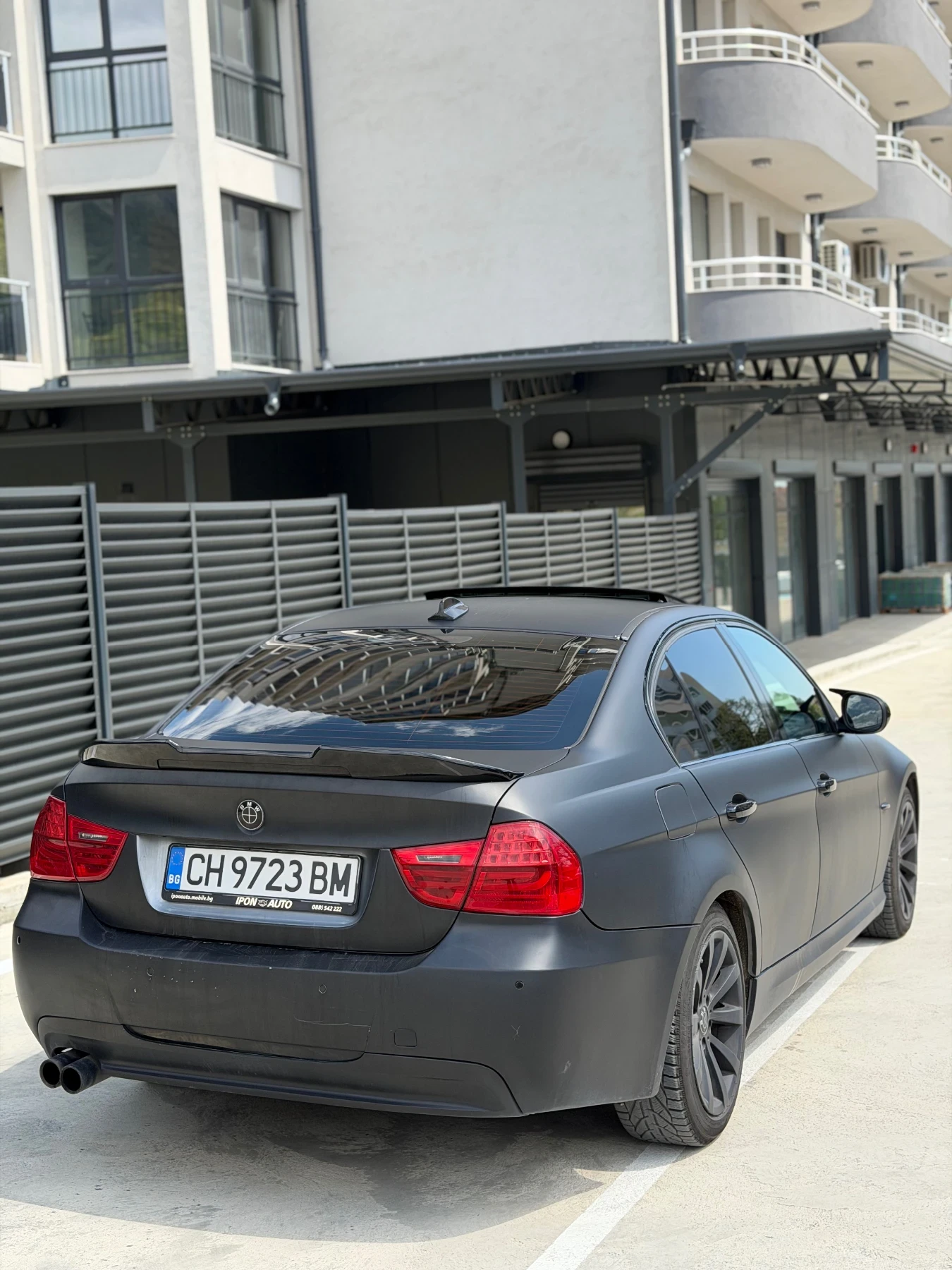 BMW 330, снимка 4 - Автомобили и джипове - 54551261
