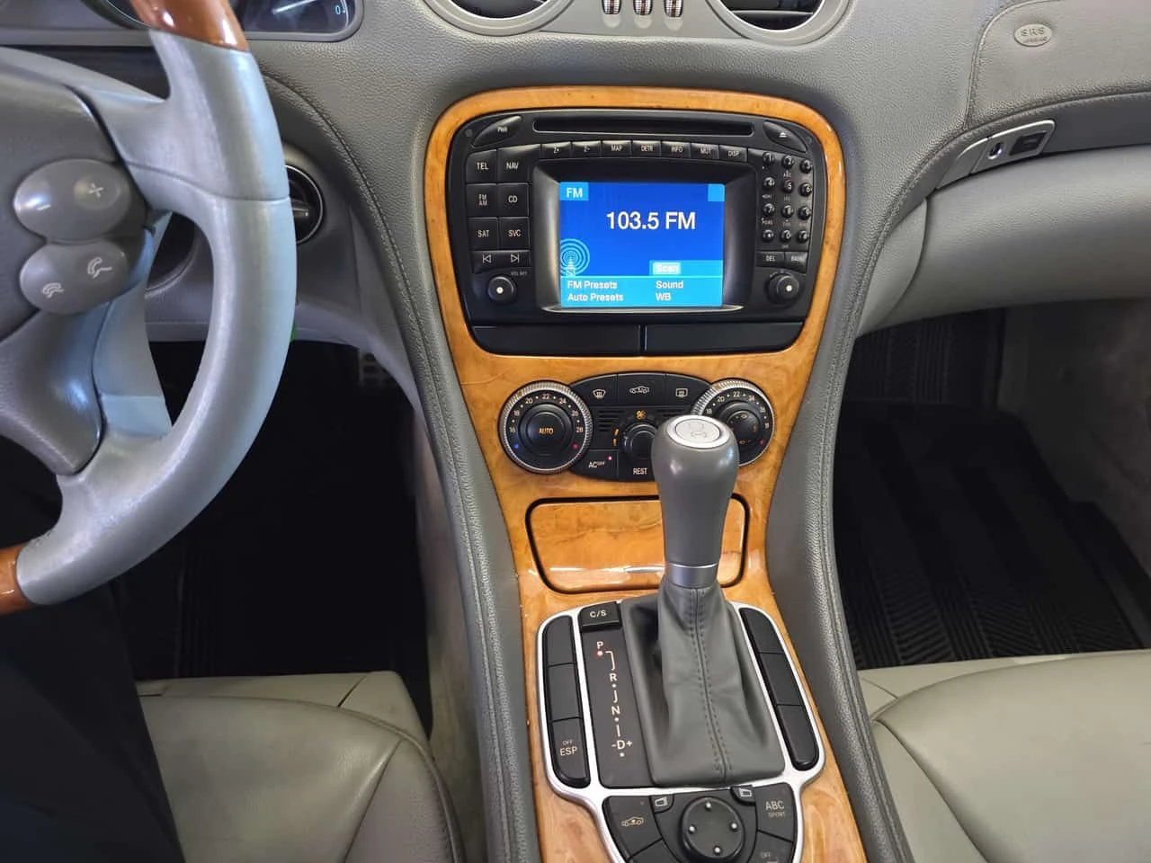 Mercedes-Benz SL 500 * БЕЗ ЗАБЕЛЕЖКИ* ПОДГРЕВ* ОБДУХВАНЕ* , снимка 9 - Автомобили и джипове - 54774990