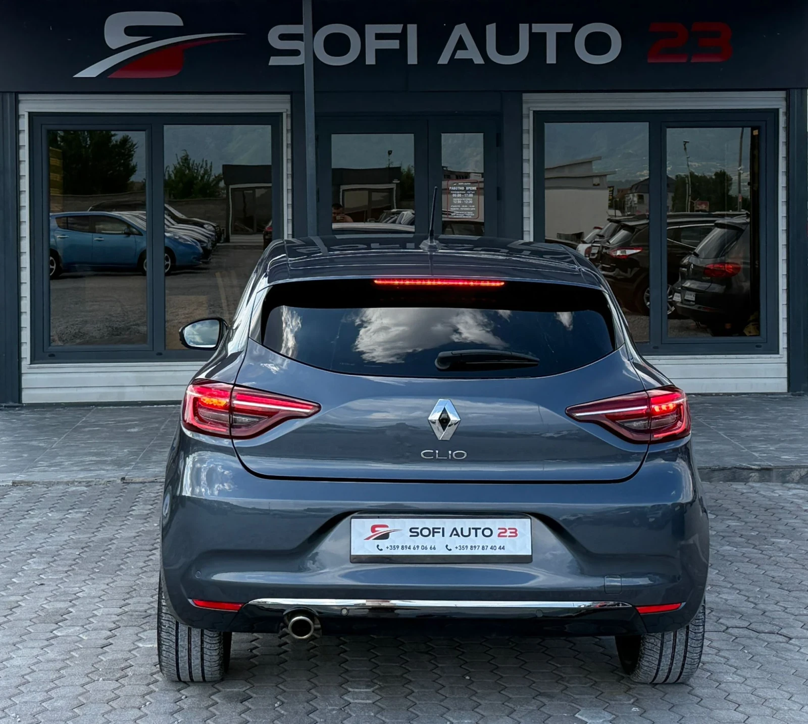Renault Clio 1.3 AUTOMATIC, снимка 6 - Автомобили и джипове - 55062151