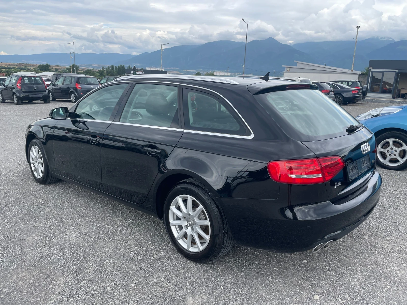 Audi A4 2.0TDI FACE NAVI, снимка 9 - Автомобили и джипове - 55143183