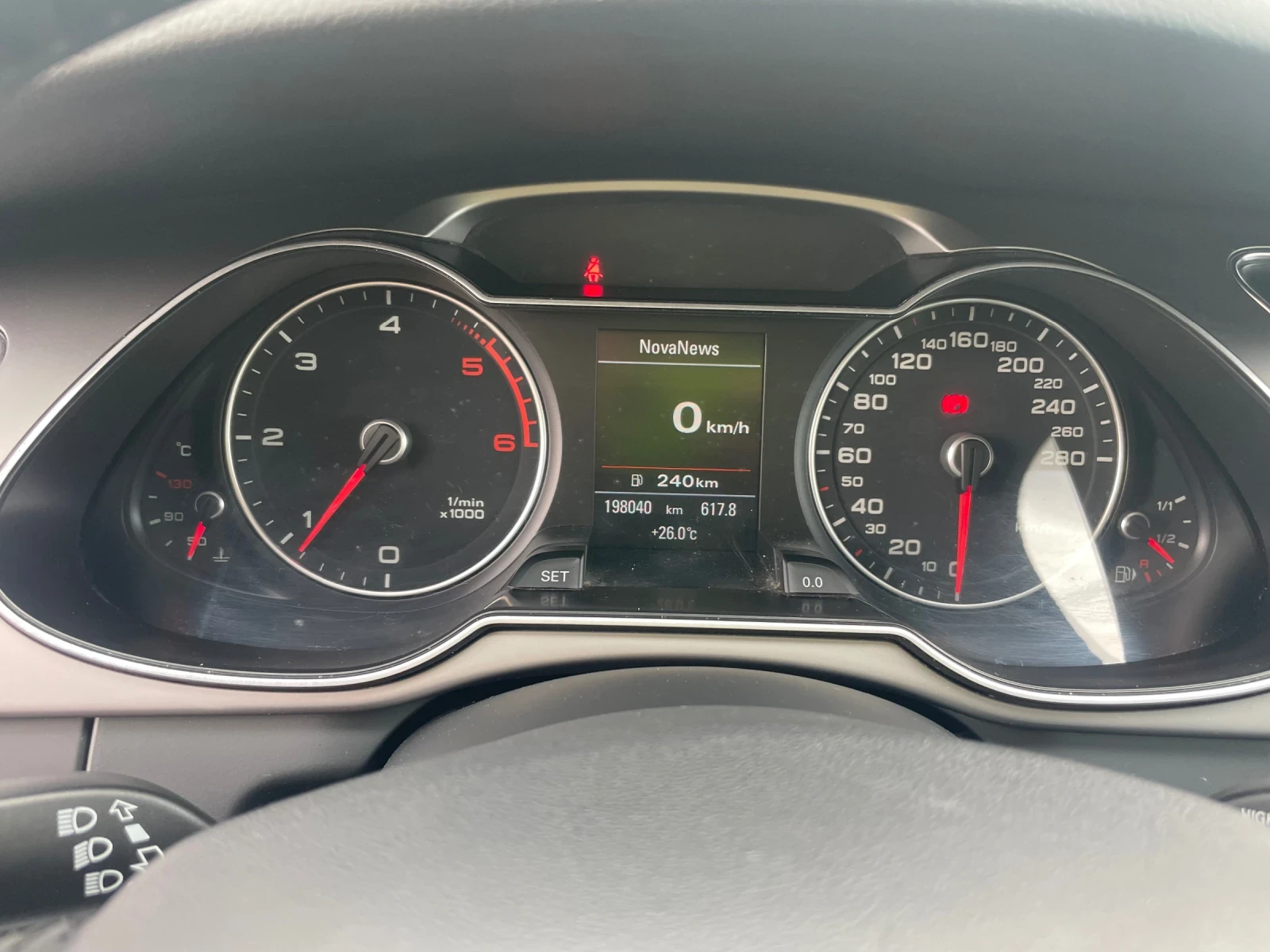 Audi A4 2.0TDI FACE NAVI, снимка 12 - Автомобили и джипове - 55143183