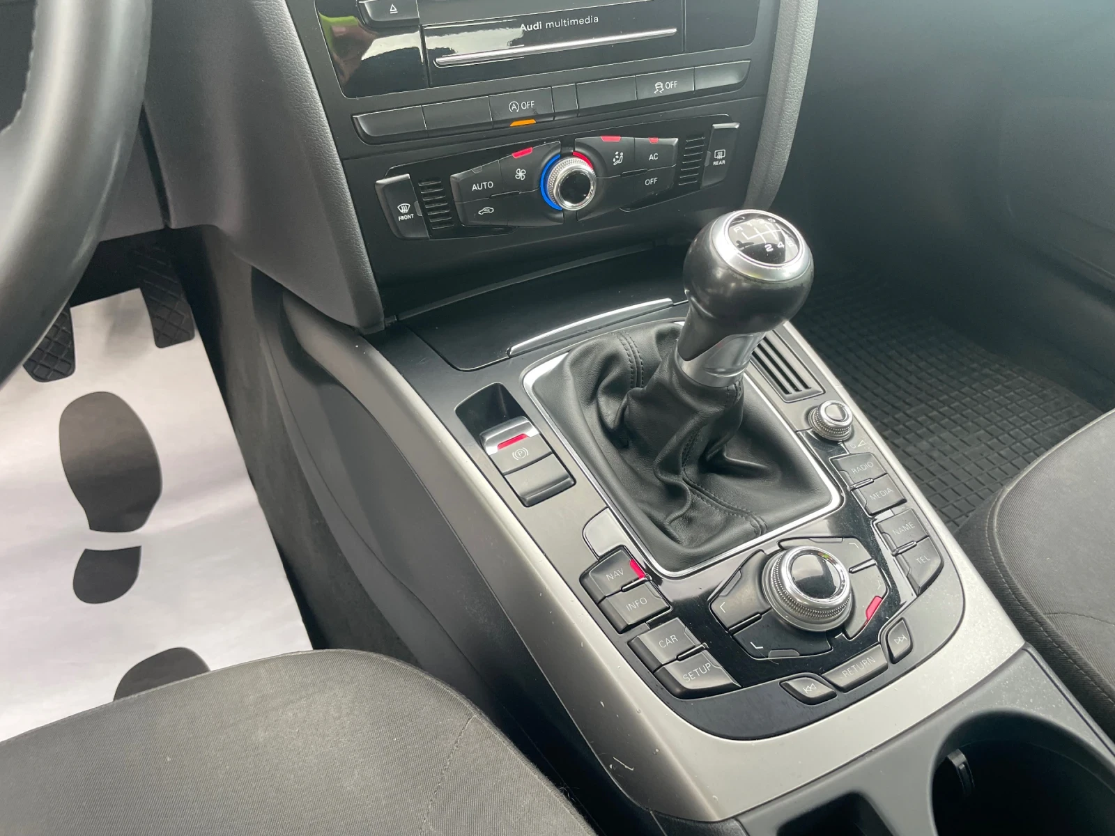 Audi A4 2.0TDI FACE NAVI, снимка 8 - Автомобили и джипове - 55143183