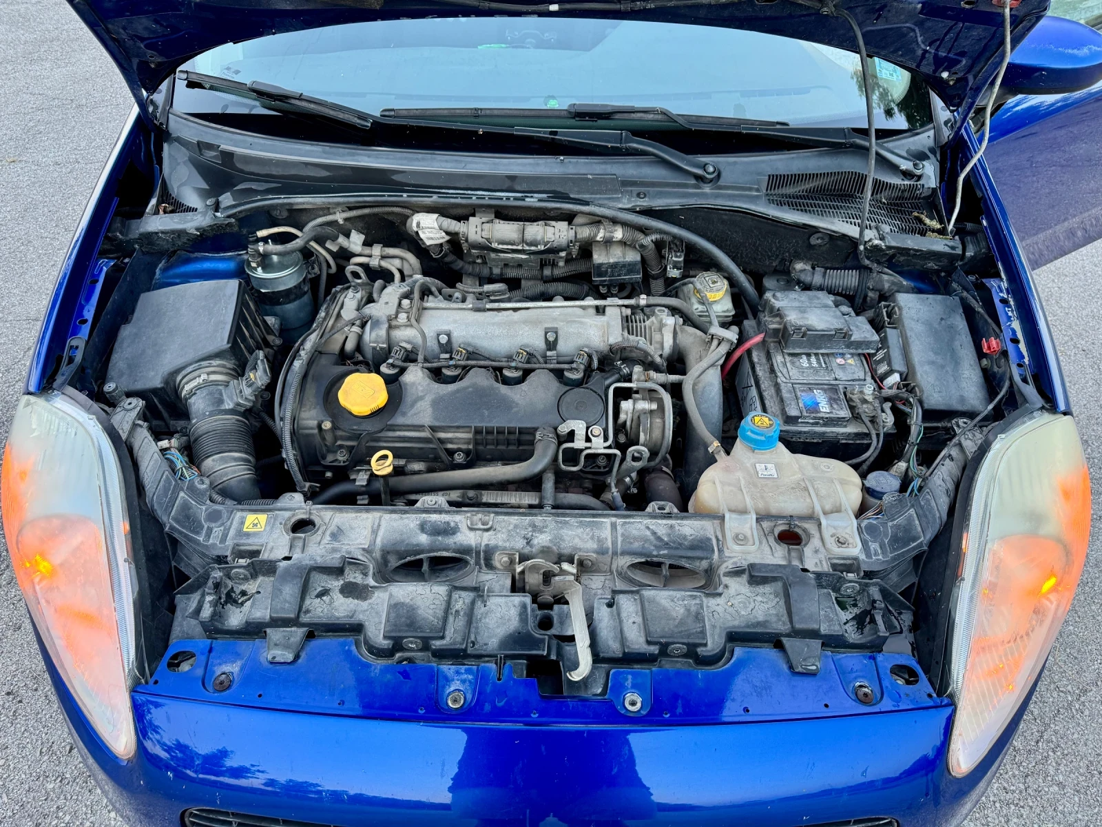 Fiat Punto 1.9 JTD Sport, снимка 10 - Автомобили и джипове - 55387613