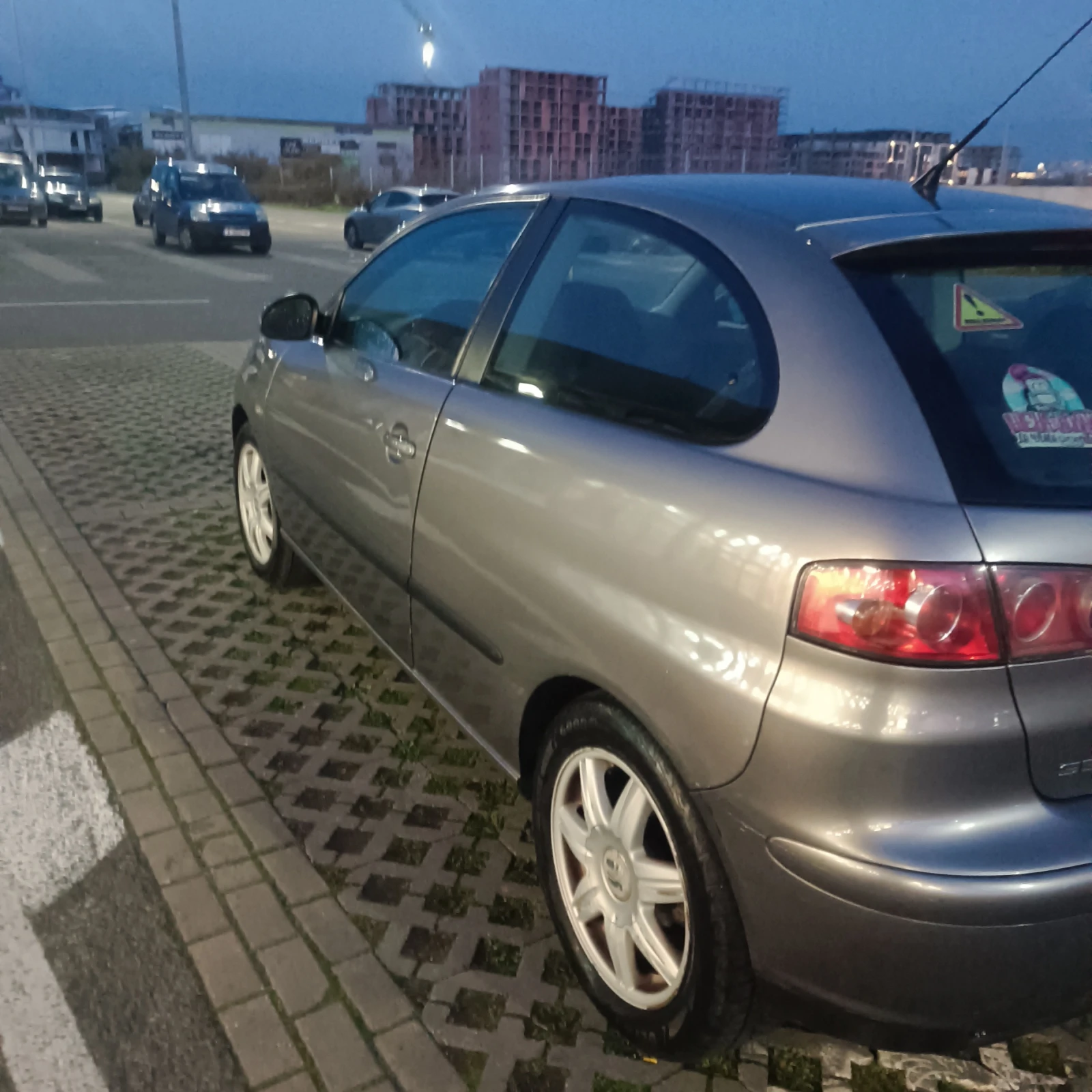 Seat Ibiza, снимка 4 - Автомобили и джипове - 56241897