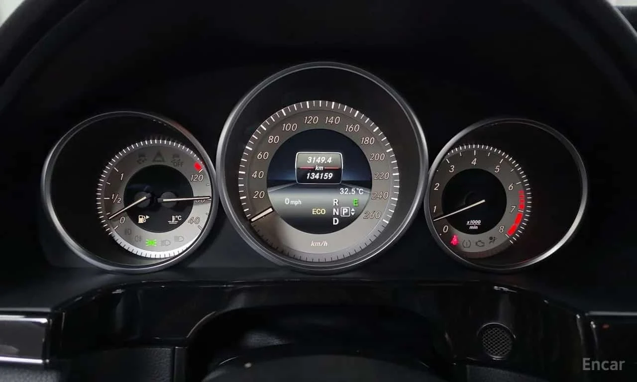 Mercedes-Benz E 350 * E350 4MATIC Avantgarde * ���� �� �� | Mobile.bg � ����������� 8