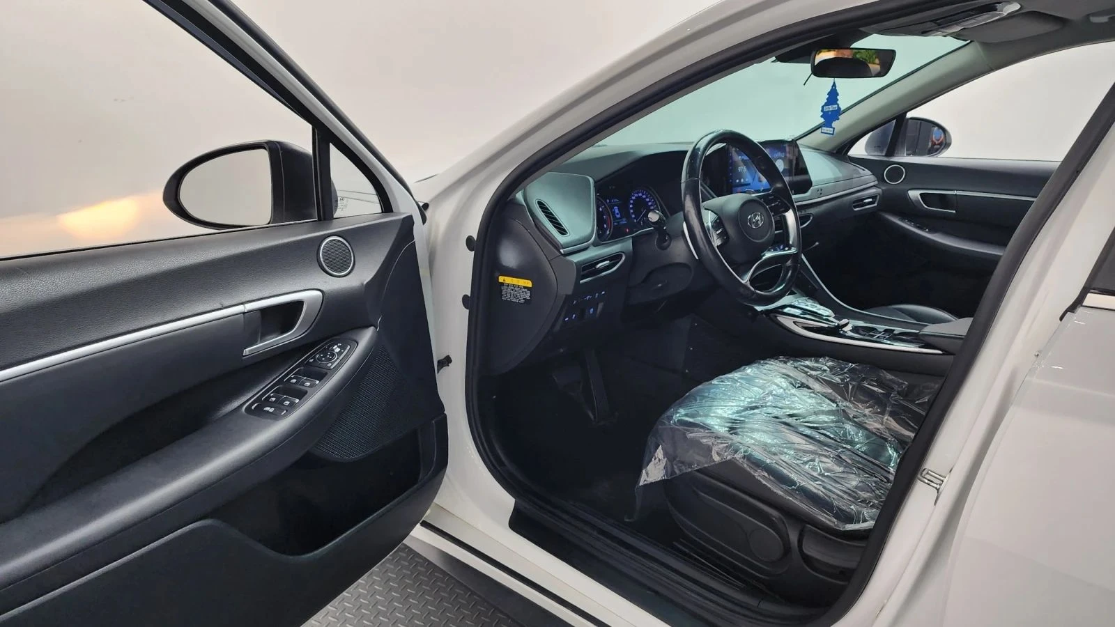 Hyundai Sonata, снимка 9 - Автомобили и джипове - 56689261