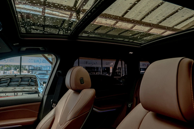 BMW X5 M50i/Harman Kardon/Individual/Вакум/Панорама, снимка 14 - Автомобили и джипове - 51646207