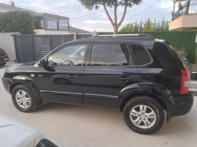 Hyundai Tucson -104000 км., снимка 5 - Автомобили и джипове - 52882143