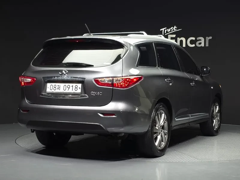 Infiniti QX60 3.5 Бензин 4x4, снимка 2 - Автомобили и джипове - 55311350
