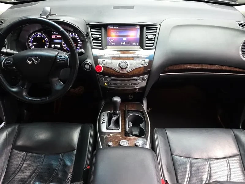 Infiniti QX60 3.5 Бензин 4x4, снимка 3 - Автомобили и джипове - 55311350