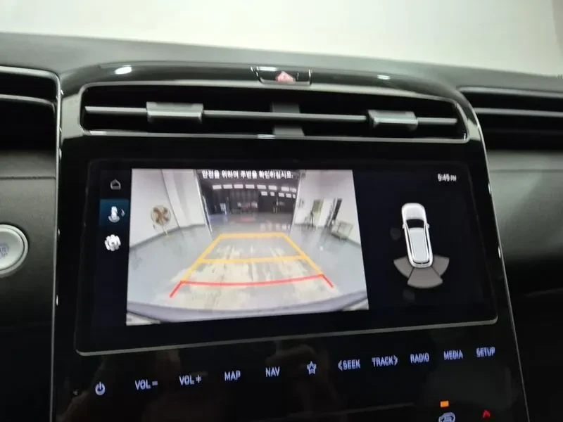 Hyundai Tucson Diesel 2.0 2Wd Modern, снимка 11 - Автомобили и джипове - 56130789