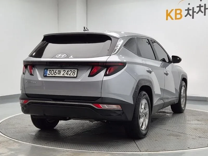 Hyundai Tucson Diesel 2.0 2Wd Modern, снимка 3 - Автомобили и джипове - 56130789