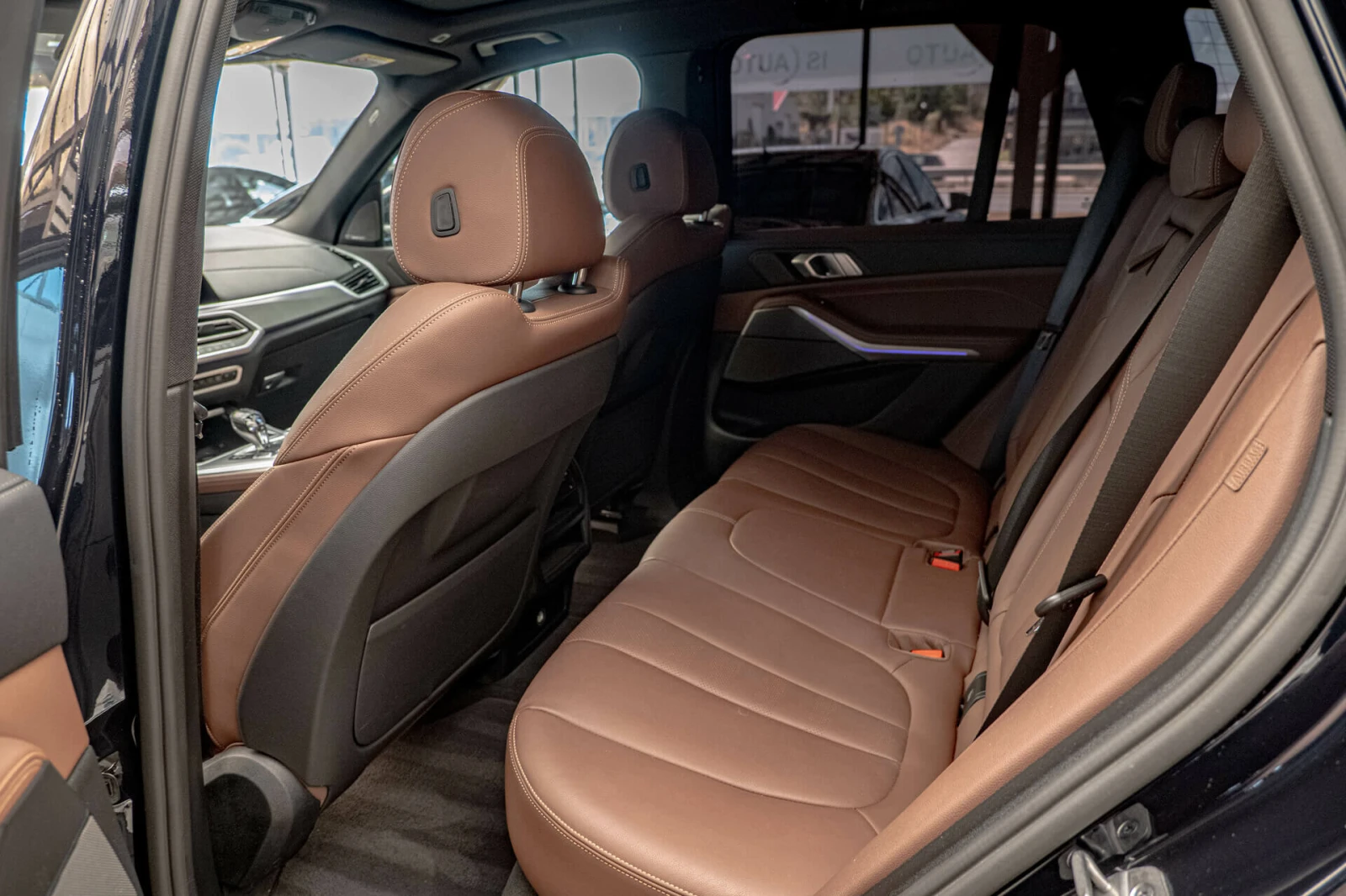 BMW X5 M50i/Harman Kardon/Individual/Вакум/Панорама - изображение 9