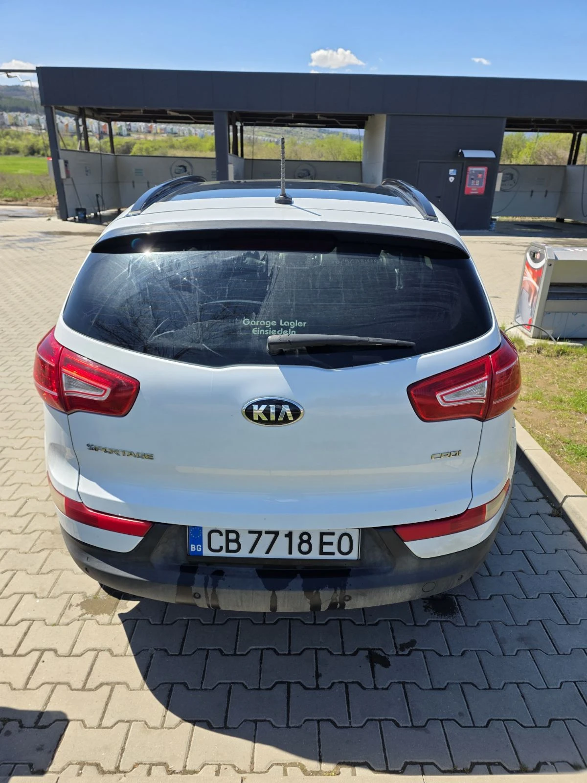 Kia Sportage 2.0 CRDI 4x4, снимка 3 - Автомобили и джипове - 54373673