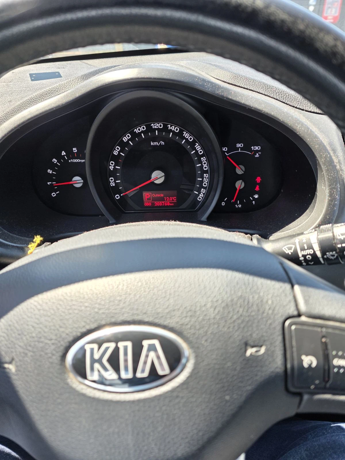 Kia Sportage 2.0 CRDI 4x4, снимка 13 - Автомобили и джипове - 54373673