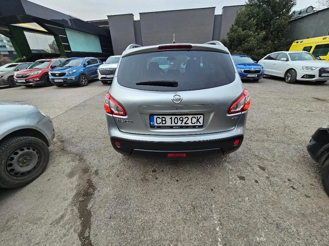 Nissan Qashqai, снимка 4 - Автомобили и джипове - 54361011