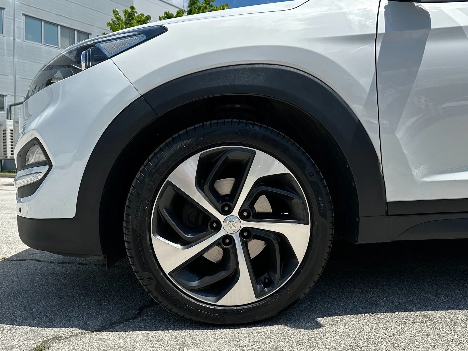 Hyundai Tucson 1.6 TGDI Advantage 4WD/ГАРАНЦИЯ ОТ КЕНТАВЪР, снимка 8 - Автомобили и джипове - 54630973