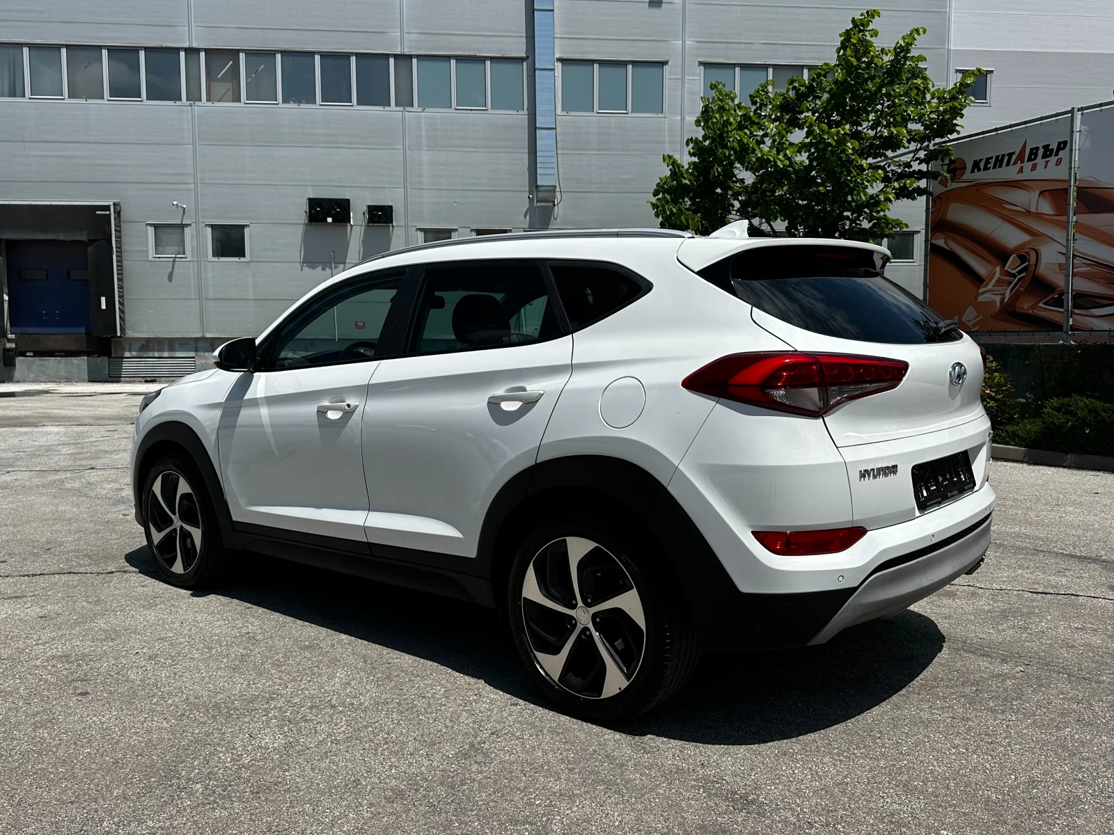 Hyundai Tucson 1.6 TGDI Advantage 4WD/ГАРАНЦИЯ ОТ КЕНТАВЪР, снимка 3 - Автомобили и джипове - 54630973