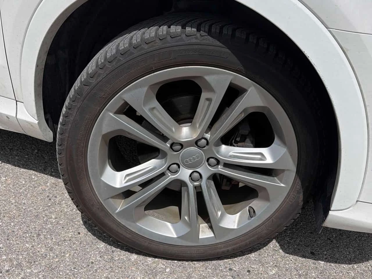 Audi Q3 * Progressiv * CARFAX * 2 КЛЮЧА * ПАНО * + ГУМИ, снимка 7 - Автомобили и джипове - 54736154