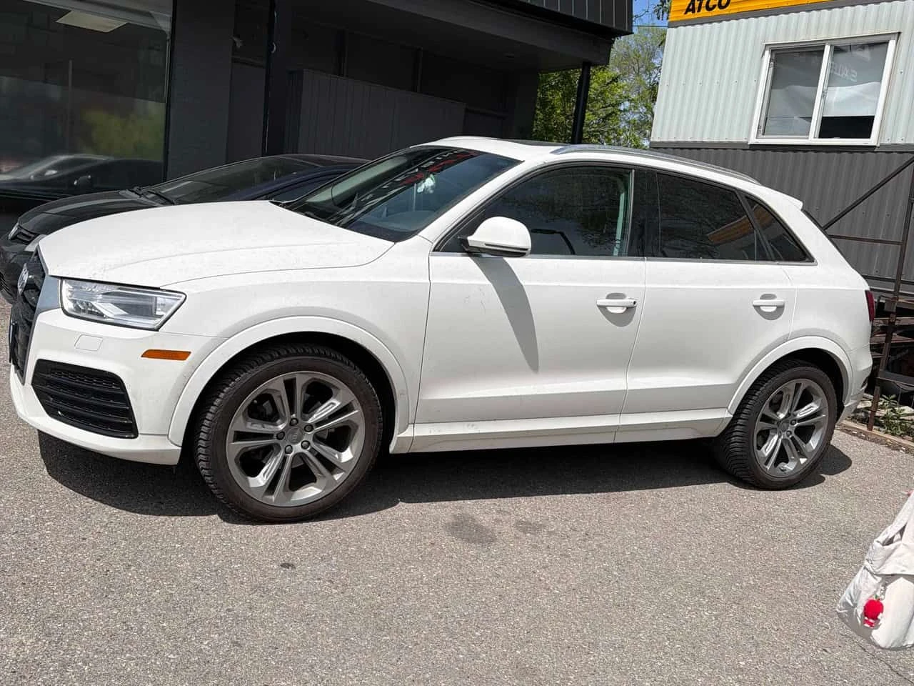 Audi Q3 * Progressiv * CARFAX * 2 КЛЮЧА * ПАНО * + ГУМИ, снимка 2 - Автомобили и джипове - 54736154