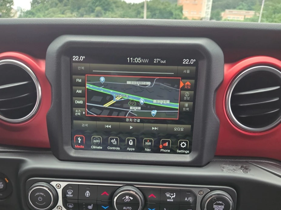 Jeep Wrangler 2.0* BLIND SPOT* ПОДГРЕВ ВОЛАН* КРАЙНА ЦЕНА, снимка 10 - Автомобили и джипове - 55336535