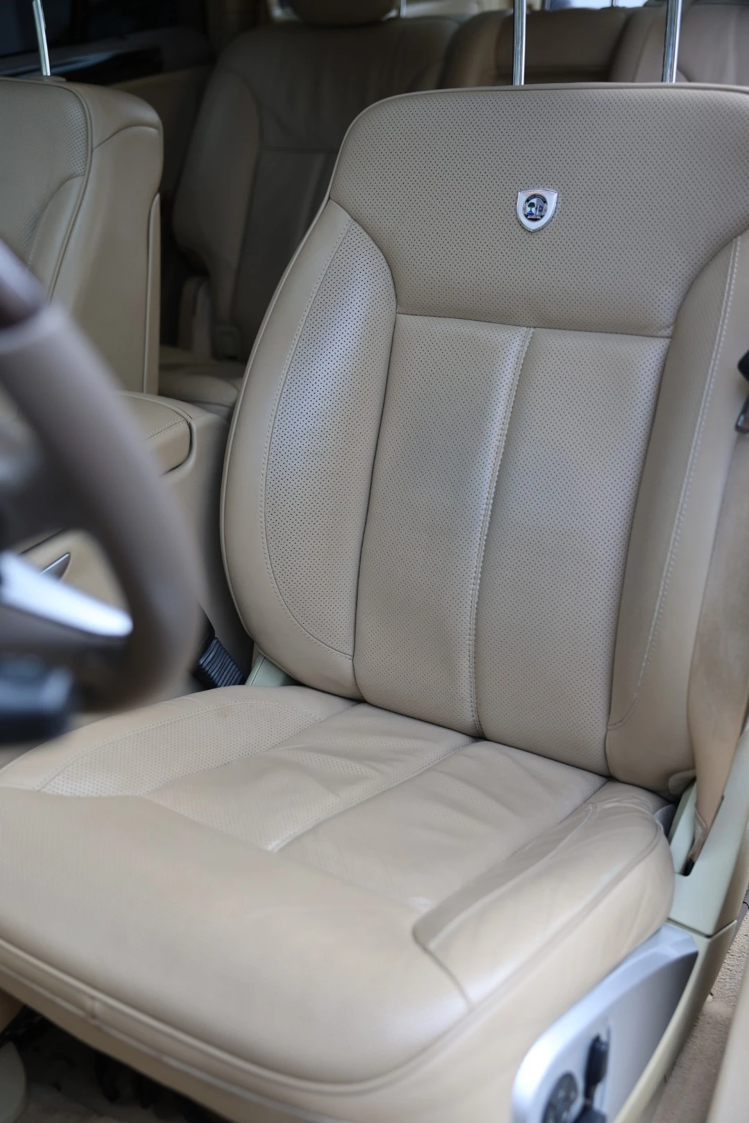 Mercedes-Benz GL 550, снимка 15 - Автомобили и джипове - 55381954
