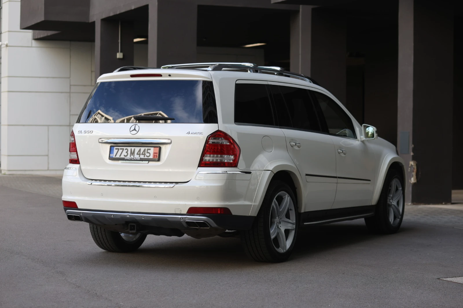 Mercedes-Benz GL 550, снимка 6 - Автомобили и джипове - 55381954