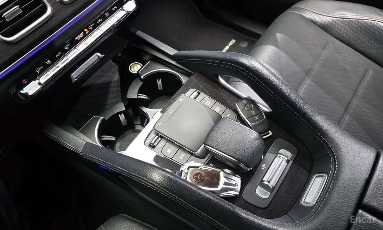 Mercedes-Benz GLE 400 4MATIC Coupe * * КРАЙНА ЦЕНА ДО БЪЛГАРИЯ * , снимка 9 - Автомобили и джипове - 55569542