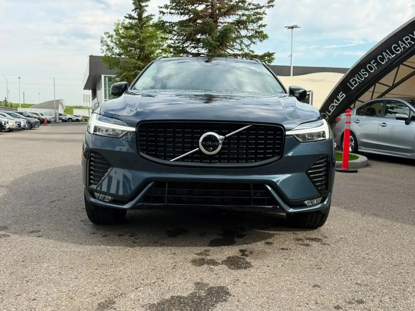 Volvo XC60 B5 PLUS ЦЕНА ДО БЪЛГАРИЯ АВТОКРЕДИТ, снимка 4 - Автомобили и джипове - 55950159
