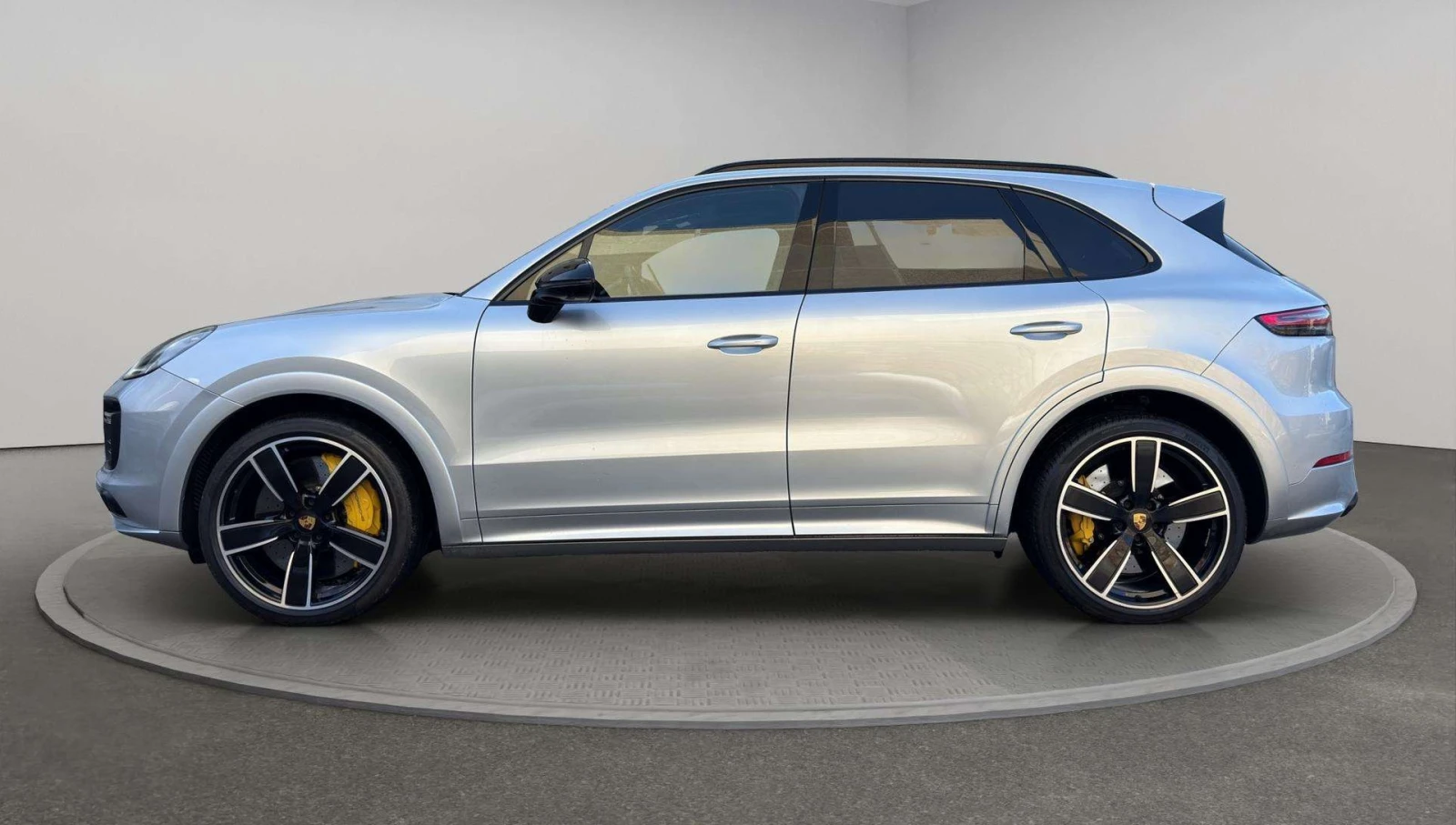 Porsche Cayenne Turbo 4.0 V8, снимка 2 - Автомобили и джипове - 56171770