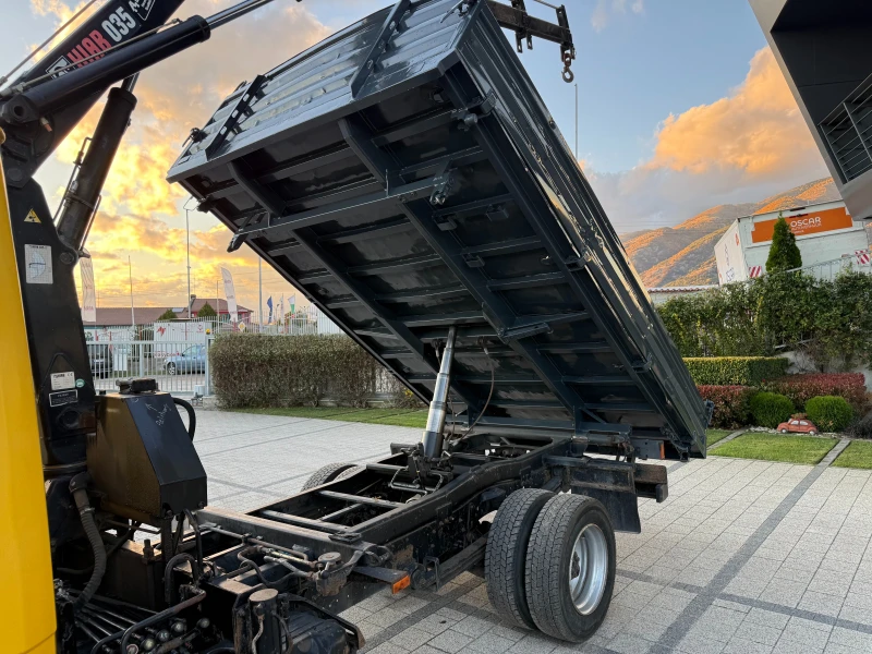 Mercedes-Benz Vario 815d Самосвал + кран Hiab 035-2 3.70м., снимка 4 - Бусове и автобуси - 48693535