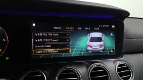 Mercedes-Benz E 220 4MATIC/AMG/BURMESTER/AMBIENT LIGHT/ПОДГРЕВИ, снимка 15