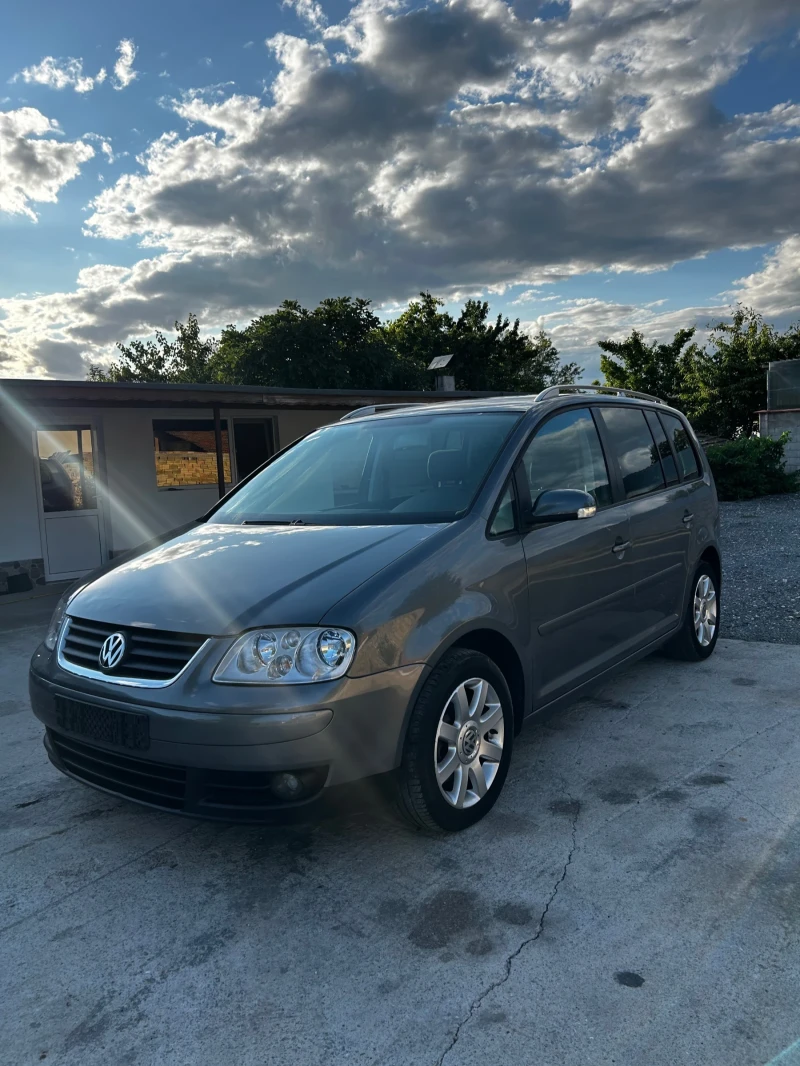 VW Touran 2.0TDI DSG, снимка 3 - Автомобили и джипове - 46858641