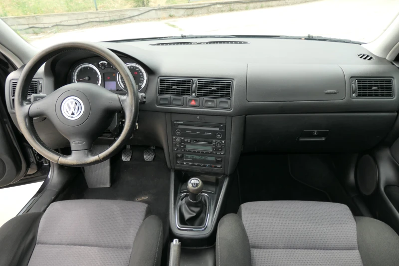 VW Golf 1.6i 105кс HIGHLINE EUR-4КЛИМАТРОНИК CD CHANGER , снимка 8 - Автомобили и джипове - 47271334