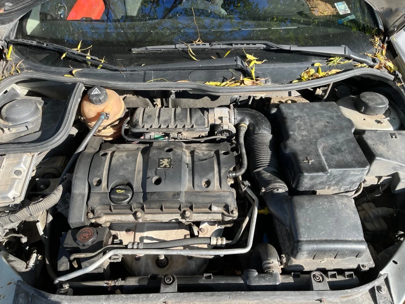 Peugeot 206 206cc, снимка 8 - Автомобили и джипове - 47569236