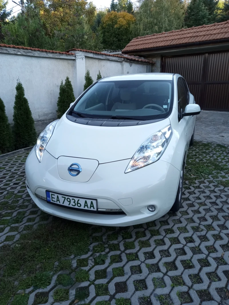 Nissan Leaf , снимка 5 - Автомобили и джипове - 47639956