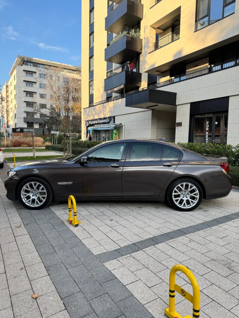 BMW 730 X-Drive 118000км, снимка 3 - Автомобили и джипове - 48285697