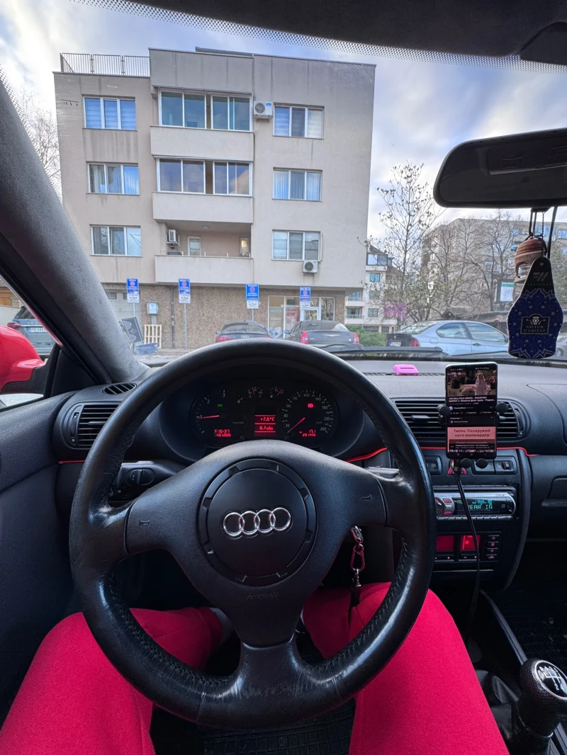 Audi A3 1.9 Tdi, снимка 6 - Автомобили и джипове - 48653424