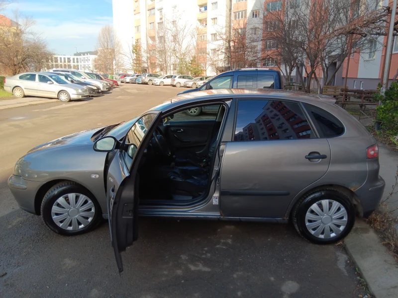 Seat Ibiza 1.9 SDI, снимка 5 - Автомобили и джипове - 48870047