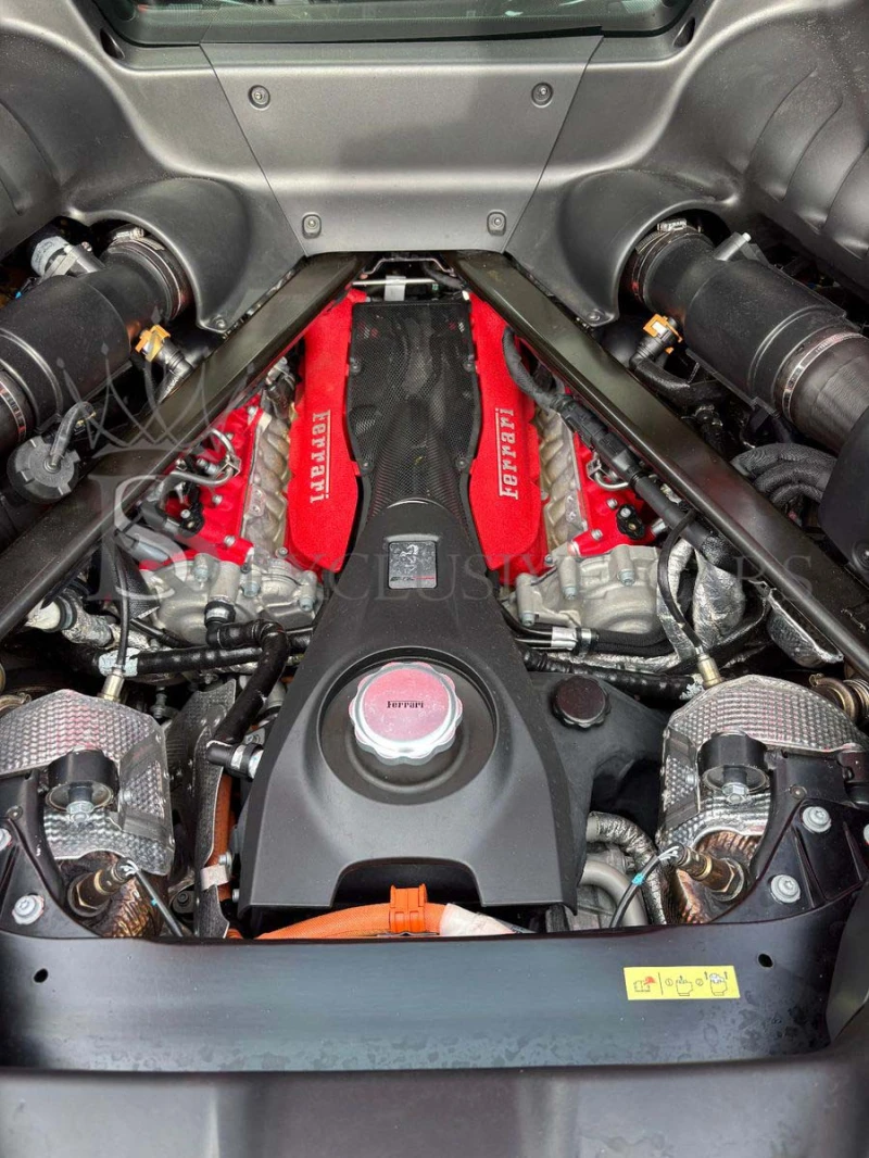 Ferrari SF 90 STRADALE* CARBON* KERAMIK* , снимка 7 - Автомобили и джипове - 51352800