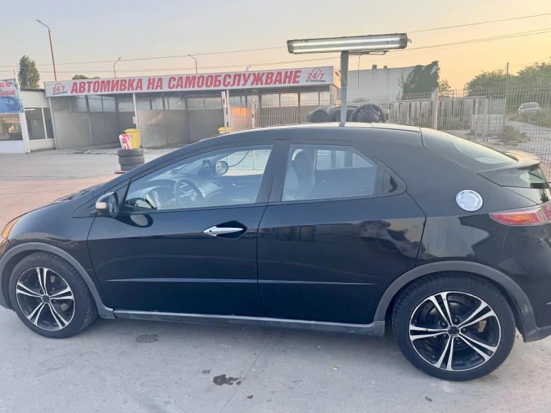 Honda Civic, снимка 6 - Автомобили и джипове - 52665569