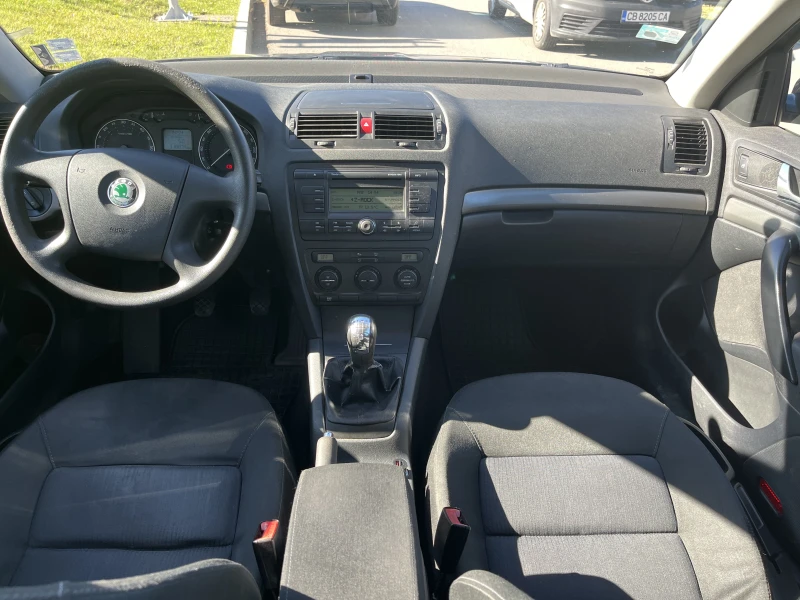 Skoda Octavia, снимка 9 - Автомобили и джипове - 52588275