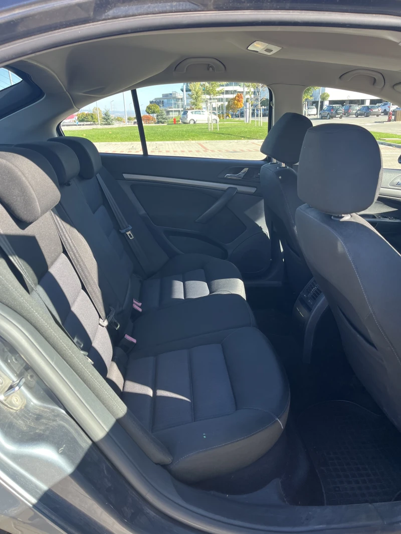 Skoda Octavia, снимка 8 - Автомобили и джипове - 52588275