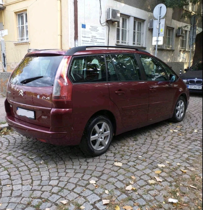 Citroen Grand C4 Picasso 1.8GAZ, снимка 3 - Автомобили и джипове - 52037266