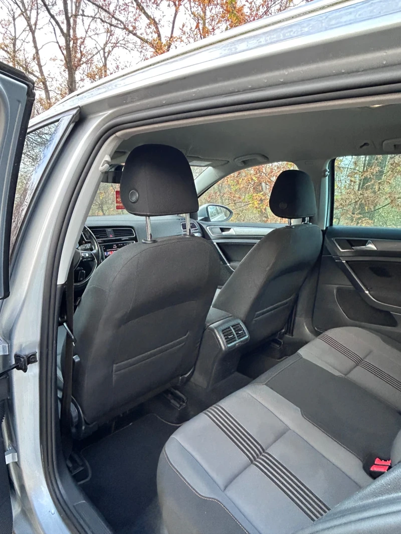 VW Golf, снимка 6 - Автомобили и джипове - 52540422