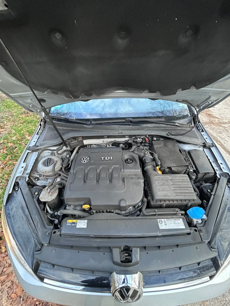 VW Golf, снимка 3 - Автомобили и джипове - 52540422